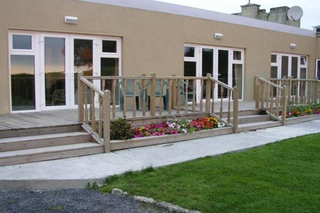 Lakeland Midsummer Lakehouse อูคเทอราร์ด ภายนอก รูปภาพ
