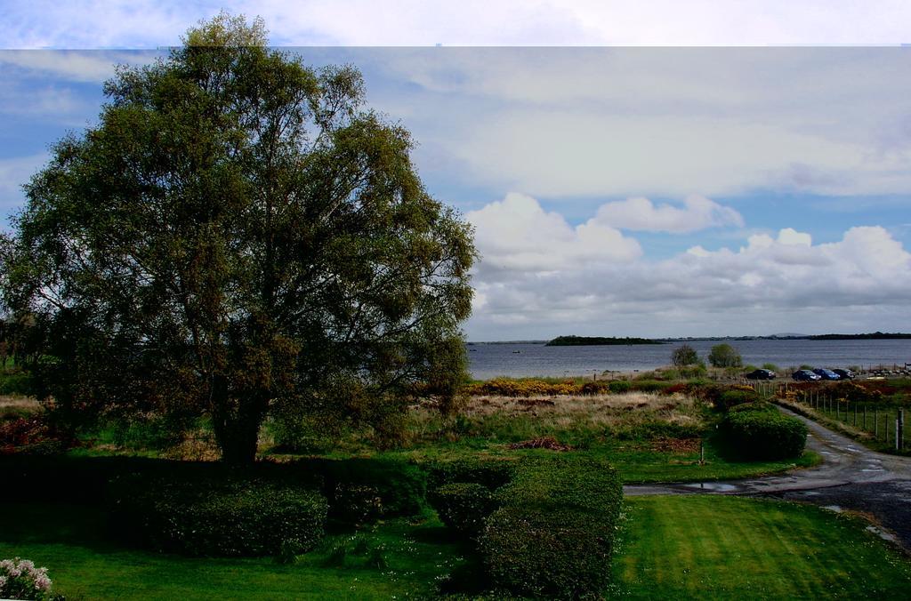 Lakeland Midsummer Lakehouse อูคเทอราร์ด ภายนอก รูปภาพ